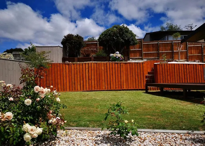 Holiday home Spacious Utuhina House *