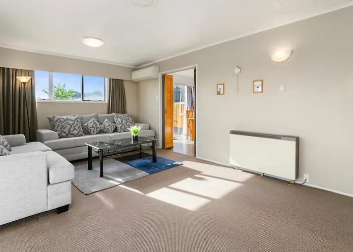 Spacious Utuhina House Holiday home *